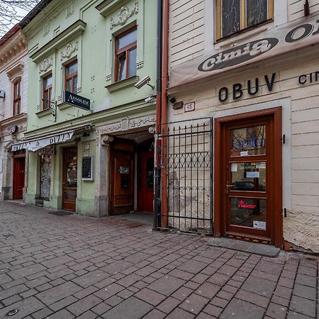 K1 Piatok Sobota Disco Cez Tyzden Tichy Apartman 科希策 外观 照片