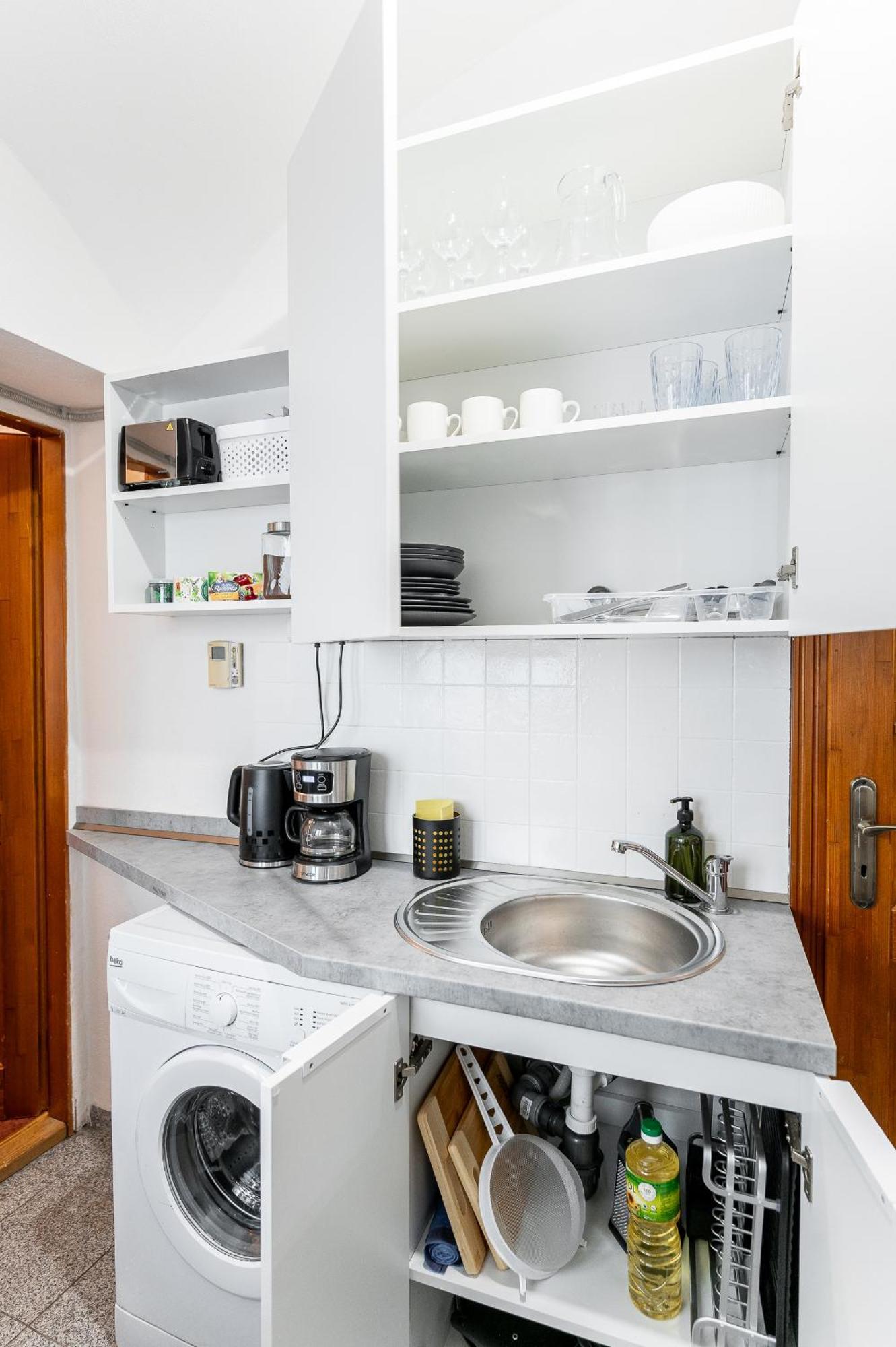 K1 Piatok Sobota Disco Cez Tyzden Tichy Apartman 科希策 外观 照片